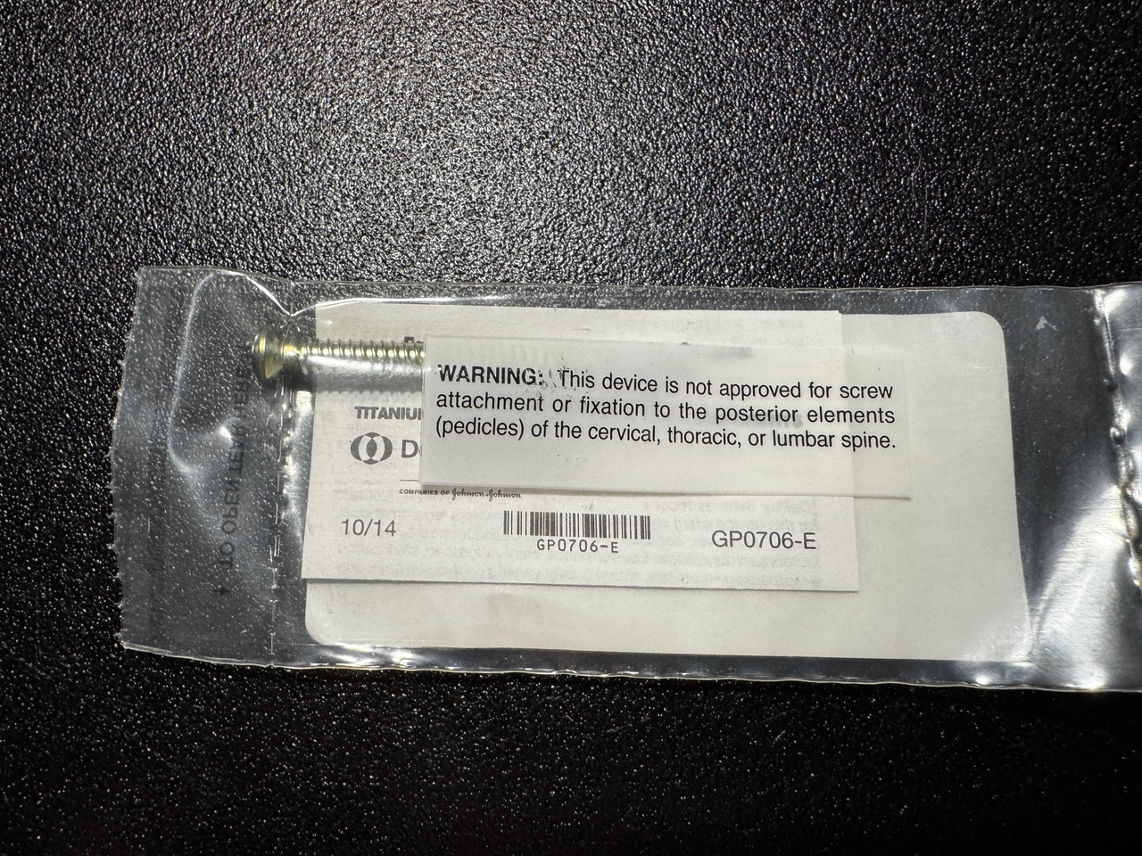 Screw photo of Synthes 458.944 5.0mm Titanium Locking Screw 44mm