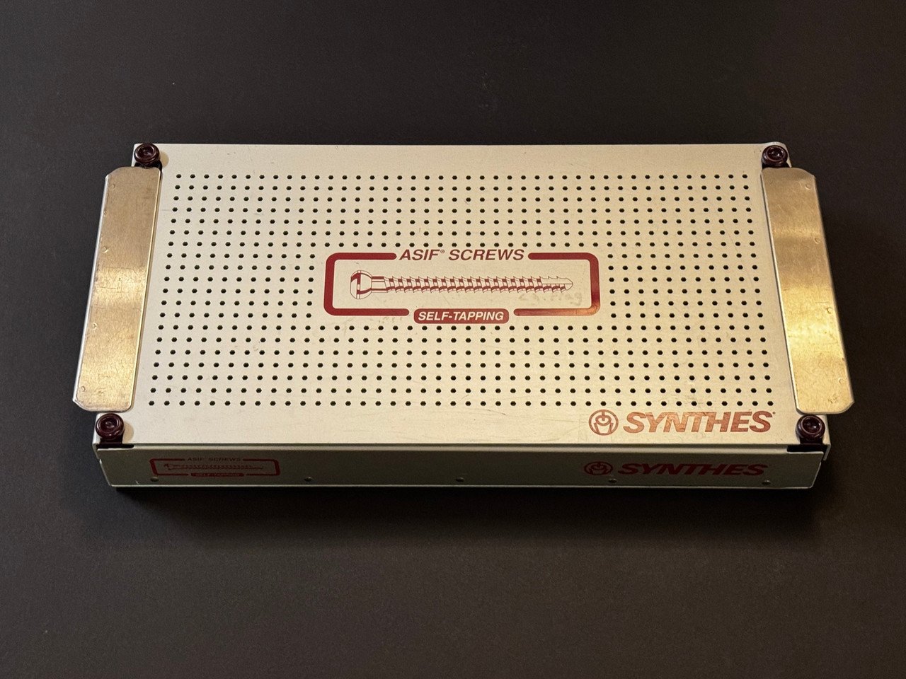 Case photo of Synthes 105.118 ASIF Self-Tapping Screw Set