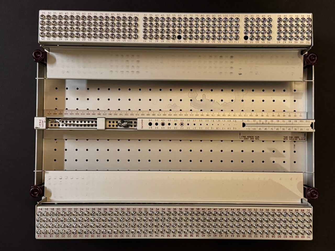 Open photo of Synthes 105.118 ASIF Self-Tapping Screw Set