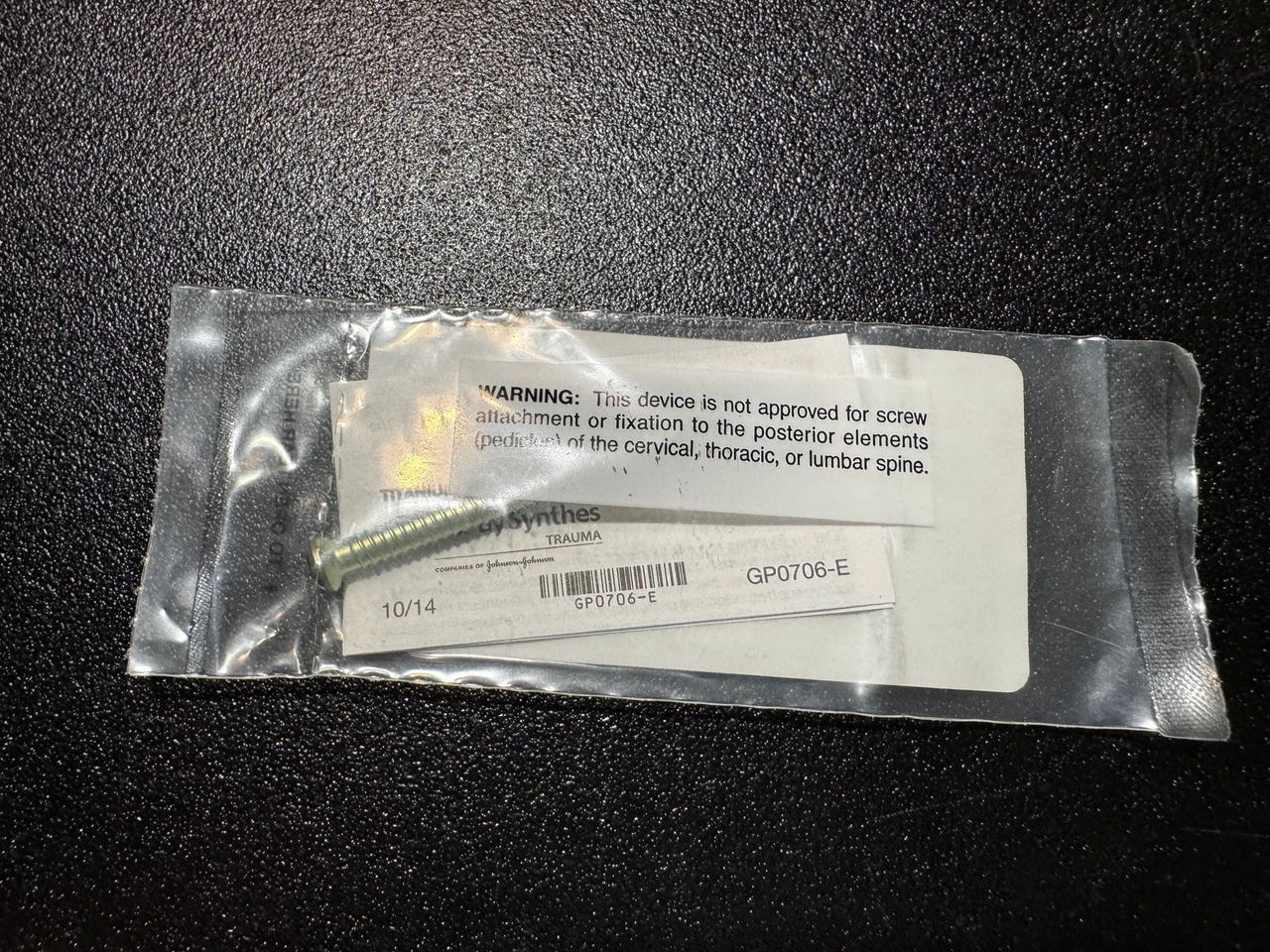 Screw photo of Synthes 458.958 5.0mm Titanium Locking Screw 58mm