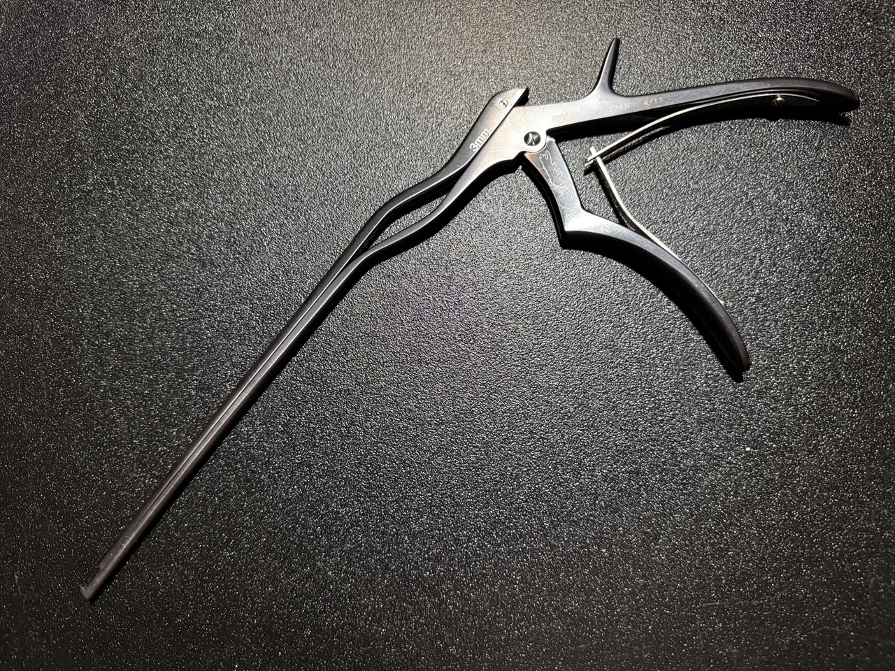 Photo of BOSS 70-2243P Panther Bayonet Micro Kerrison, 3mm, 90°, 9"