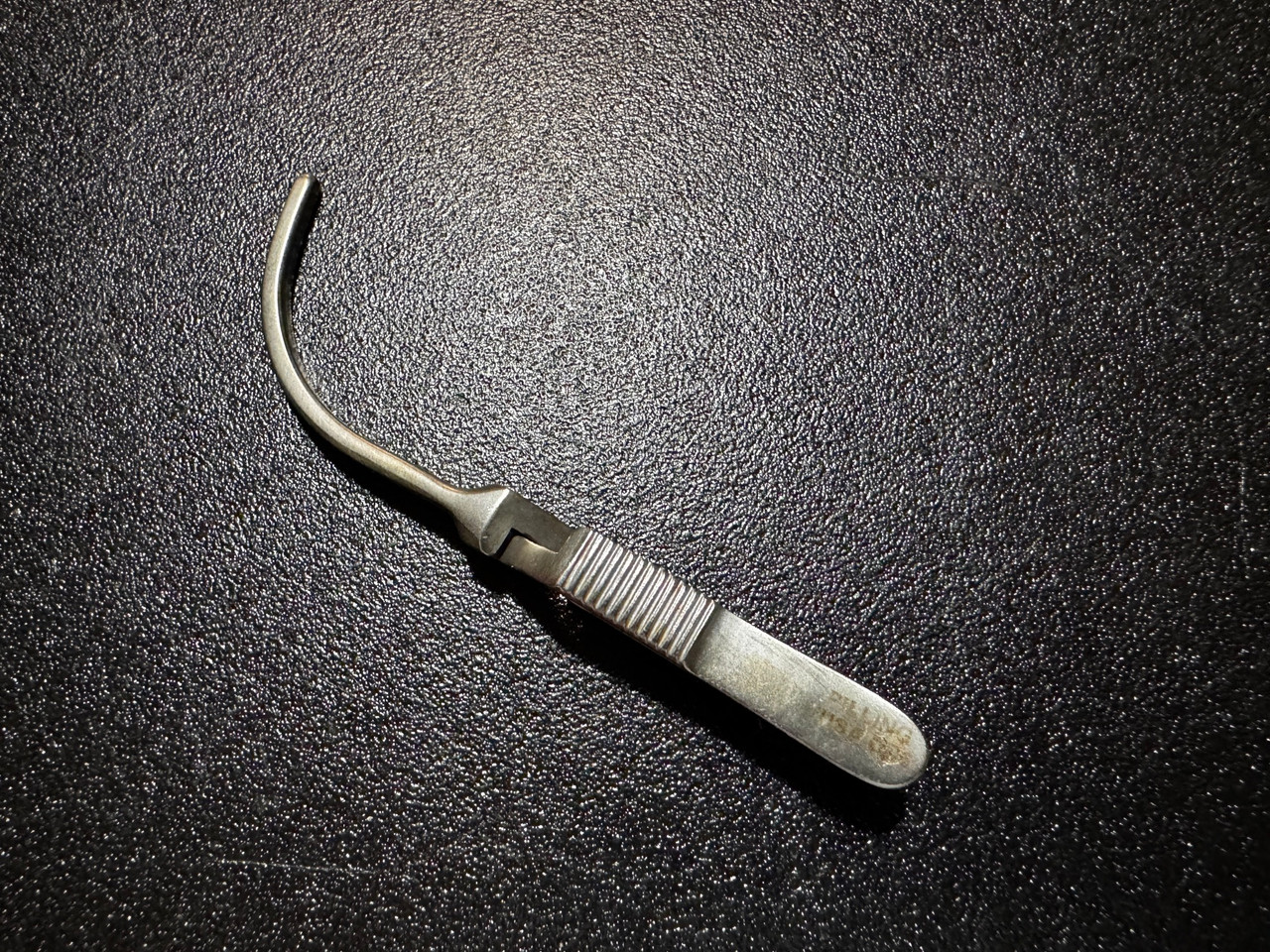 Side photo of Pilling 353064 DeBakey Cross Action Bulldog Clamp, CVD, 4"