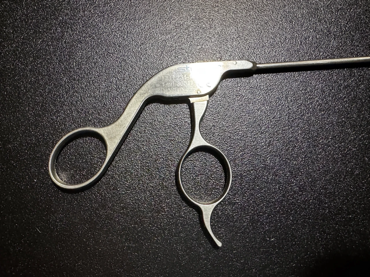 Handle photo of Stryker 234-102-101 Arthroscopic Crosscut Suture Cutter