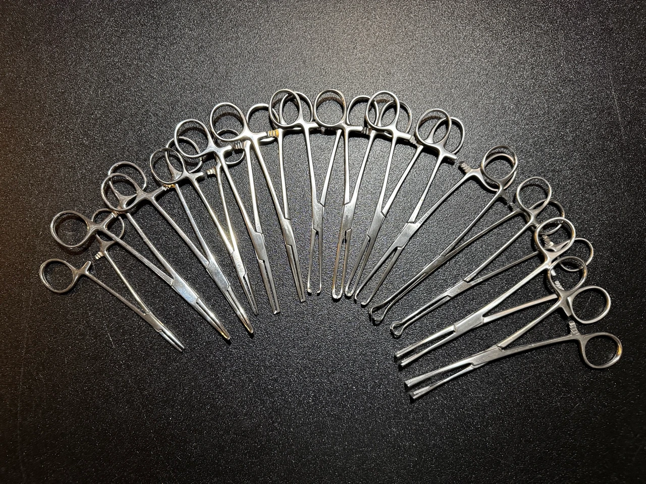 Mosquito clamps photo of Konig MDS3422 Podiatry Surgical Instrument Set