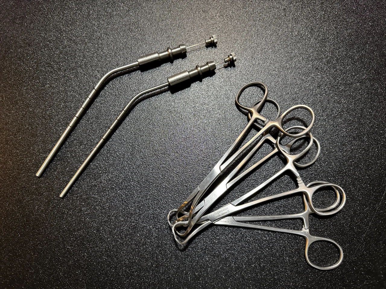 Suction photo of Konig MDS3422 Podiatry Surgical Instrument Set