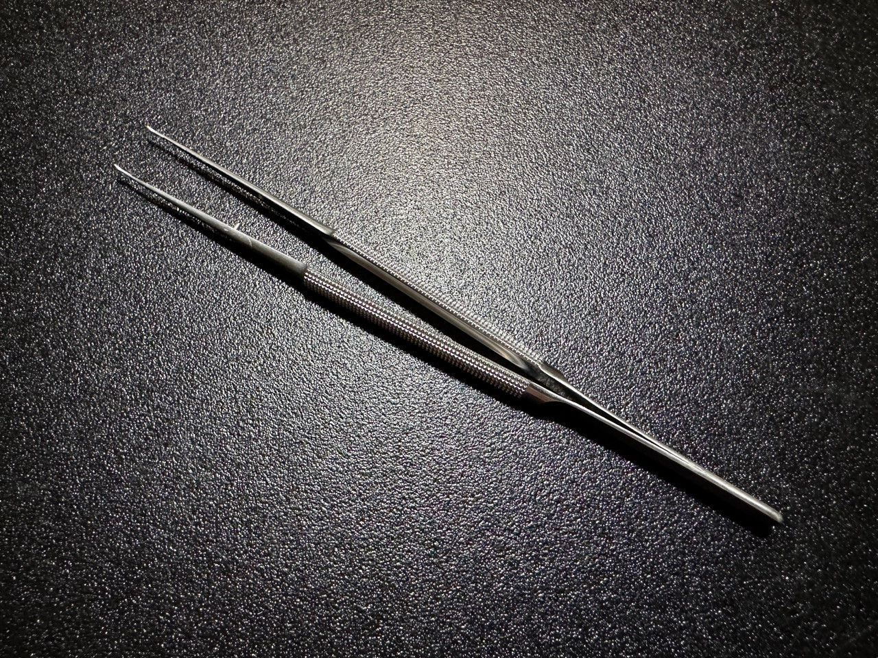Top photo of Snowden-Pencer 32-5587 Micro Diamond-Jaw Mills Proximal Ring Forceps, 7"