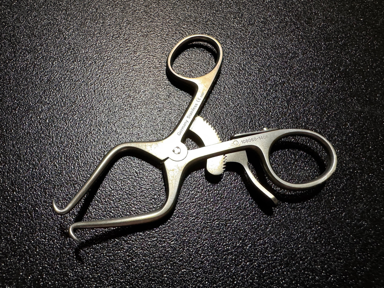 Photo of Jarit 204-123 Pediatric Gelpi Retractor, 3.75"
