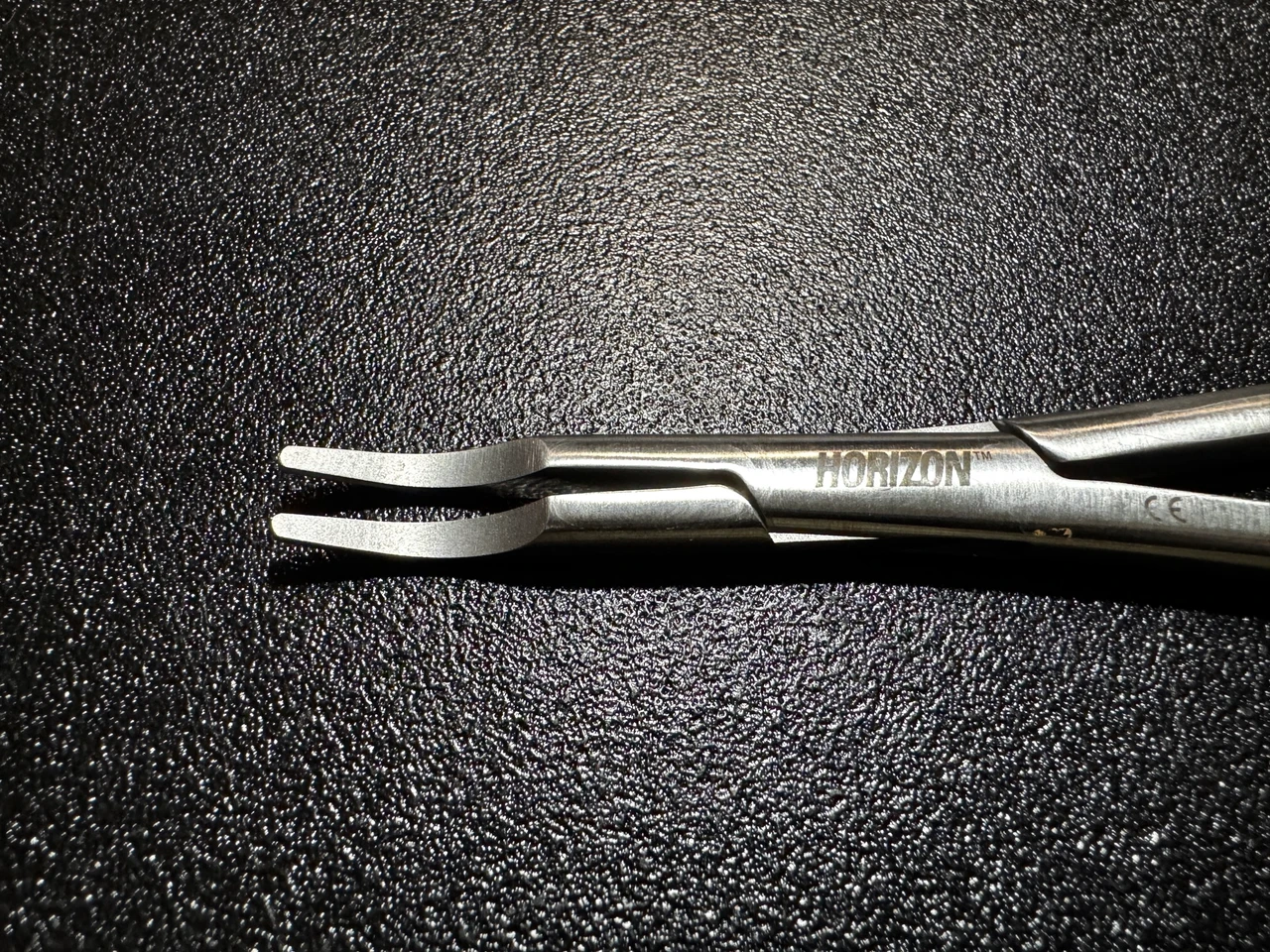Jaw photo of Weck 237111 Horizon Medium Open Clip Applier, CVD, 11"