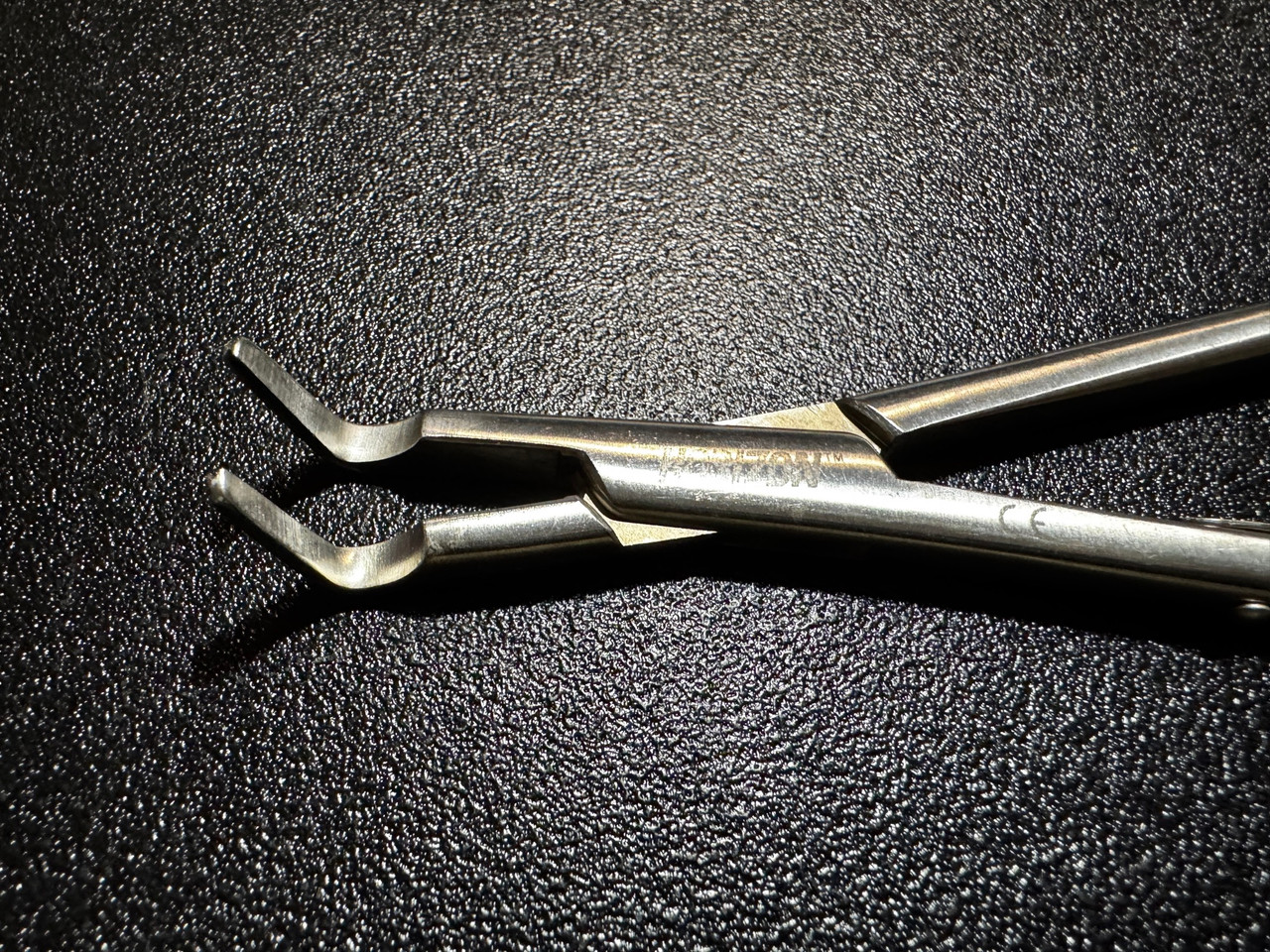 Jaw photo of Weck 437117 Horizon Large Open Clip Applier, Right-Angled, 11"