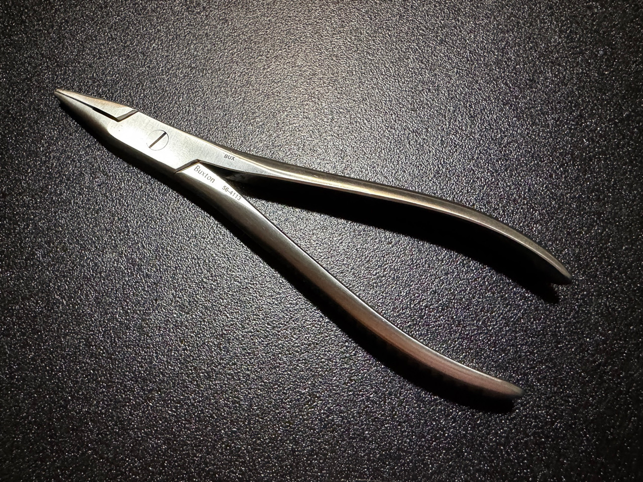 Handle photo of Buxton 56-4113 Square Nose Tapered Pliers, 7.75"