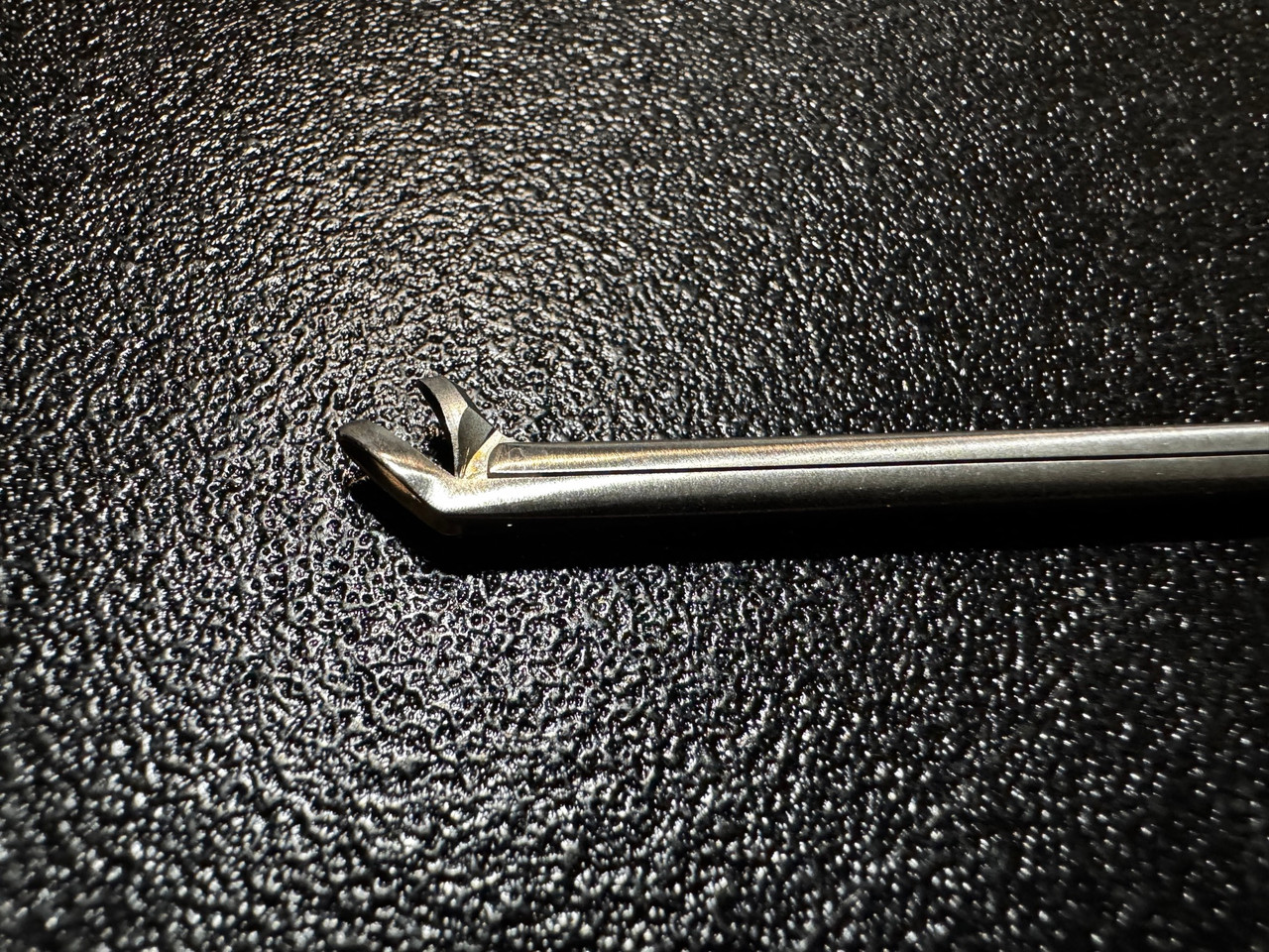 Jaw photo of Aesculap MA695R Pediatric Blakesley Thru-Cut Forceps, ANG, 2.5mm