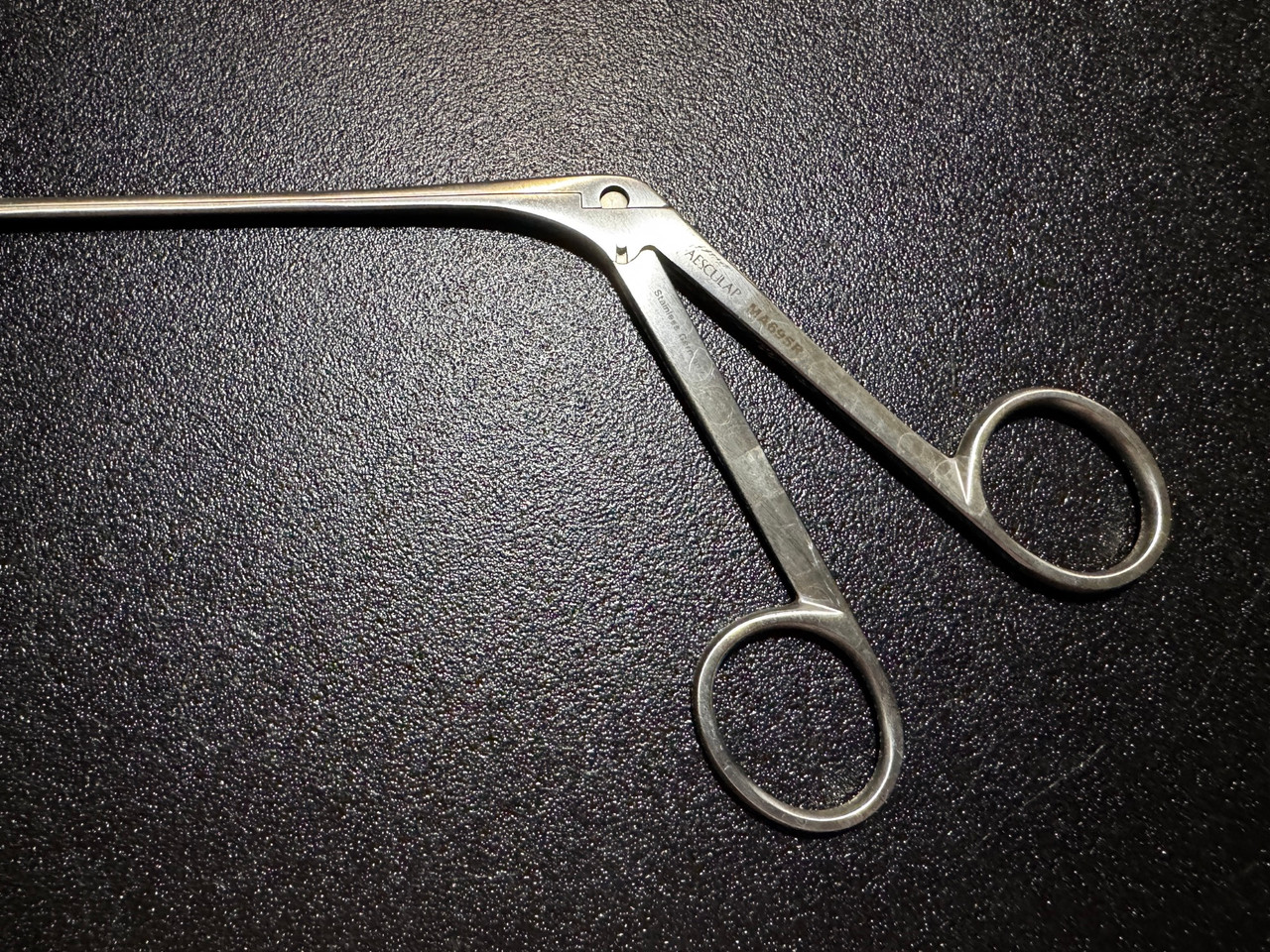 Handle photo of Aesculap MA695R Pediatric Blakesley Thru-Cut Forceps, ANG, 2.5mm