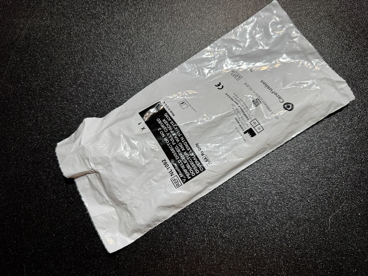 Package photo of V. Mueller NL1092 Penfied Dissector #3 (New)