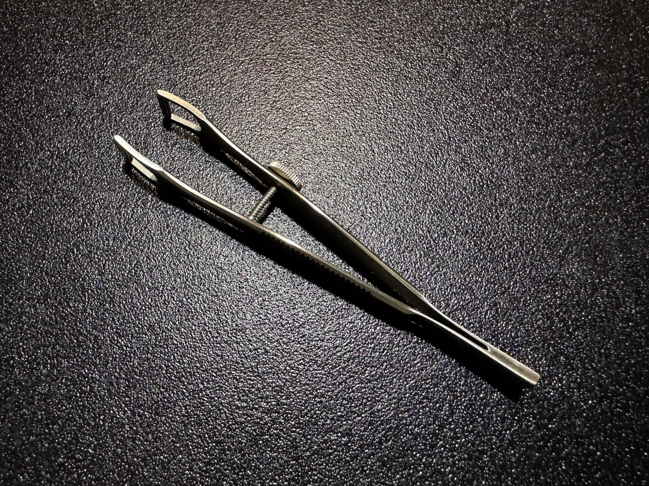 Top photo of Jarit 420-210 Cottle Columella Clamp, 12mm, 4 3/8"