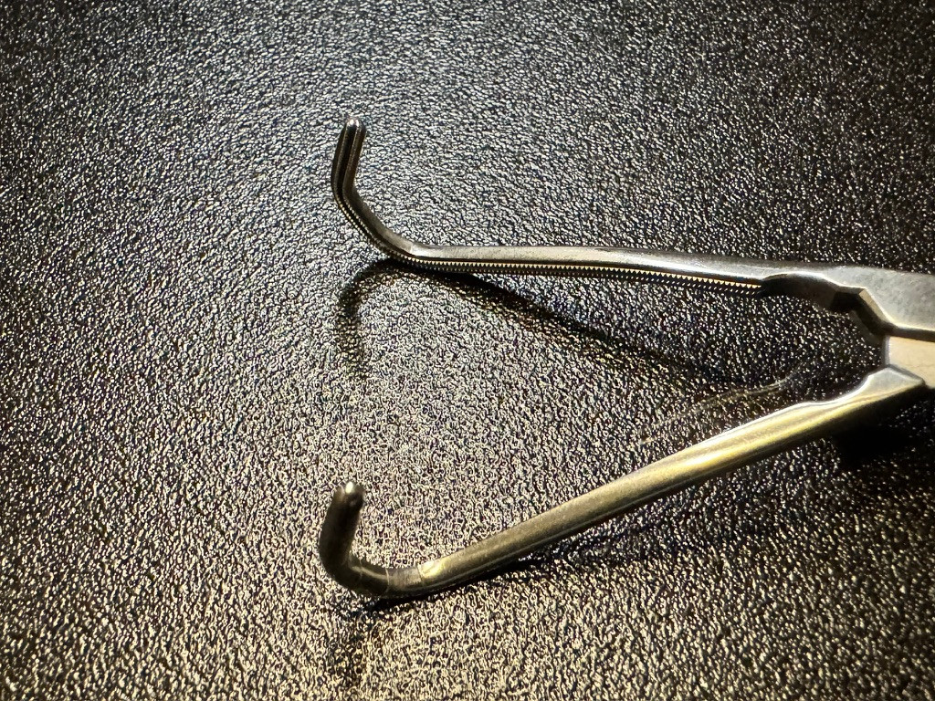 Jaw photo of Codman 37-1210 Cooley Anastomosis Clamp, Standard, 6.5"