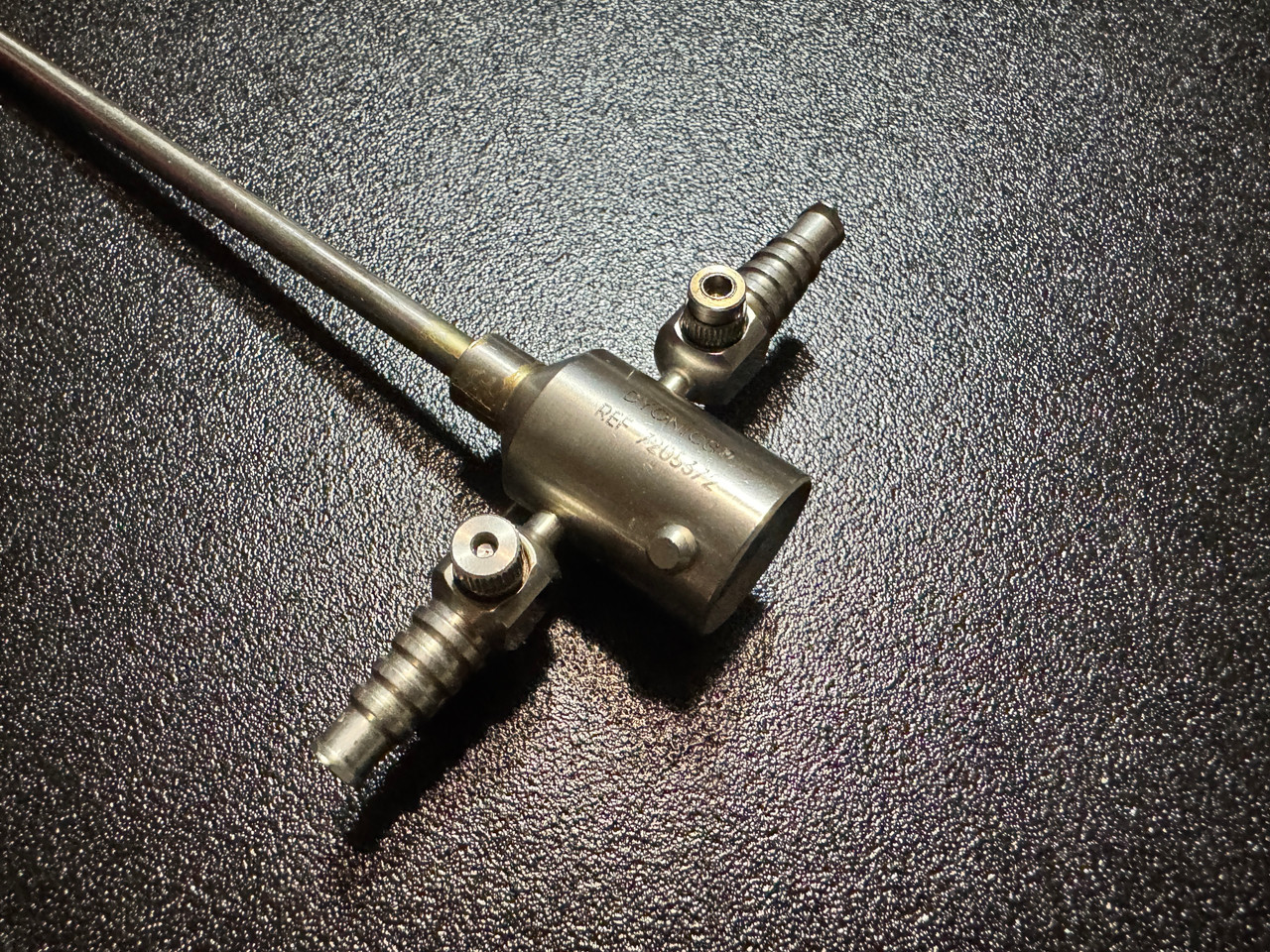 End photo of Smith & Nephew 7205372 Arthroscopic Cannula, Dual Valve, 4.5mm