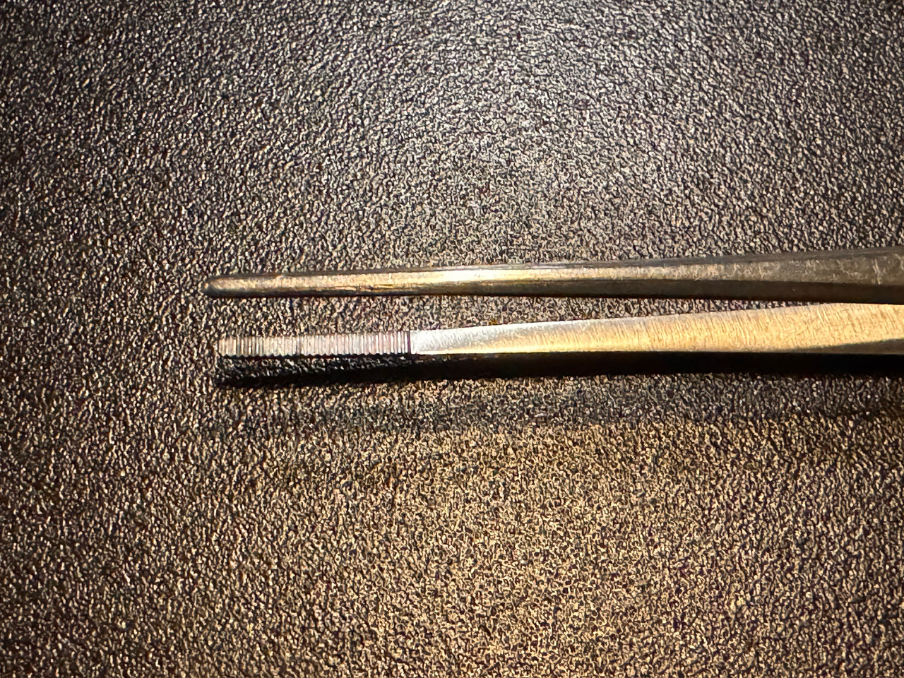 Jaw photo of V. Mueller SU2305 Dressing Forceps, 8"