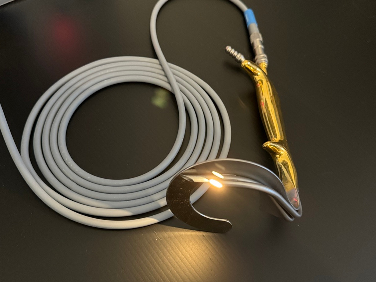 Lit photo of ASSI AB64826 Stanger C Breast Retractor w/ Fiber Optic Cable