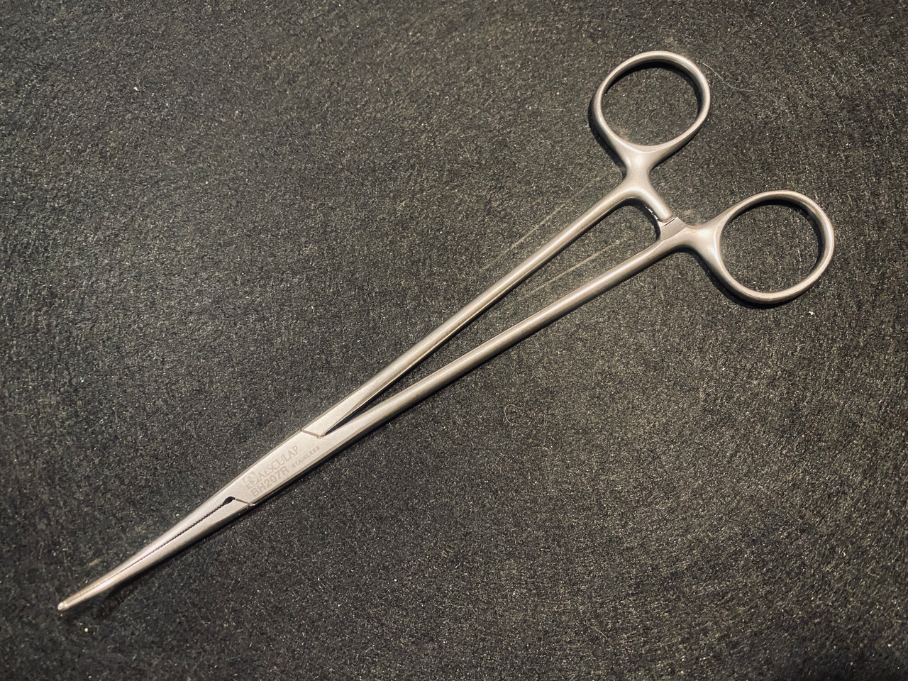 Aesculap BH135R Crile Hemostatic Forceps - Curved, CVD Clamps, Serrated Jaw, 5.5 Inch - Used, German Made