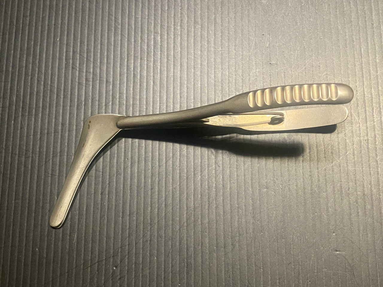 Side photo of Storz N2182 Septum Speculum, 64mm