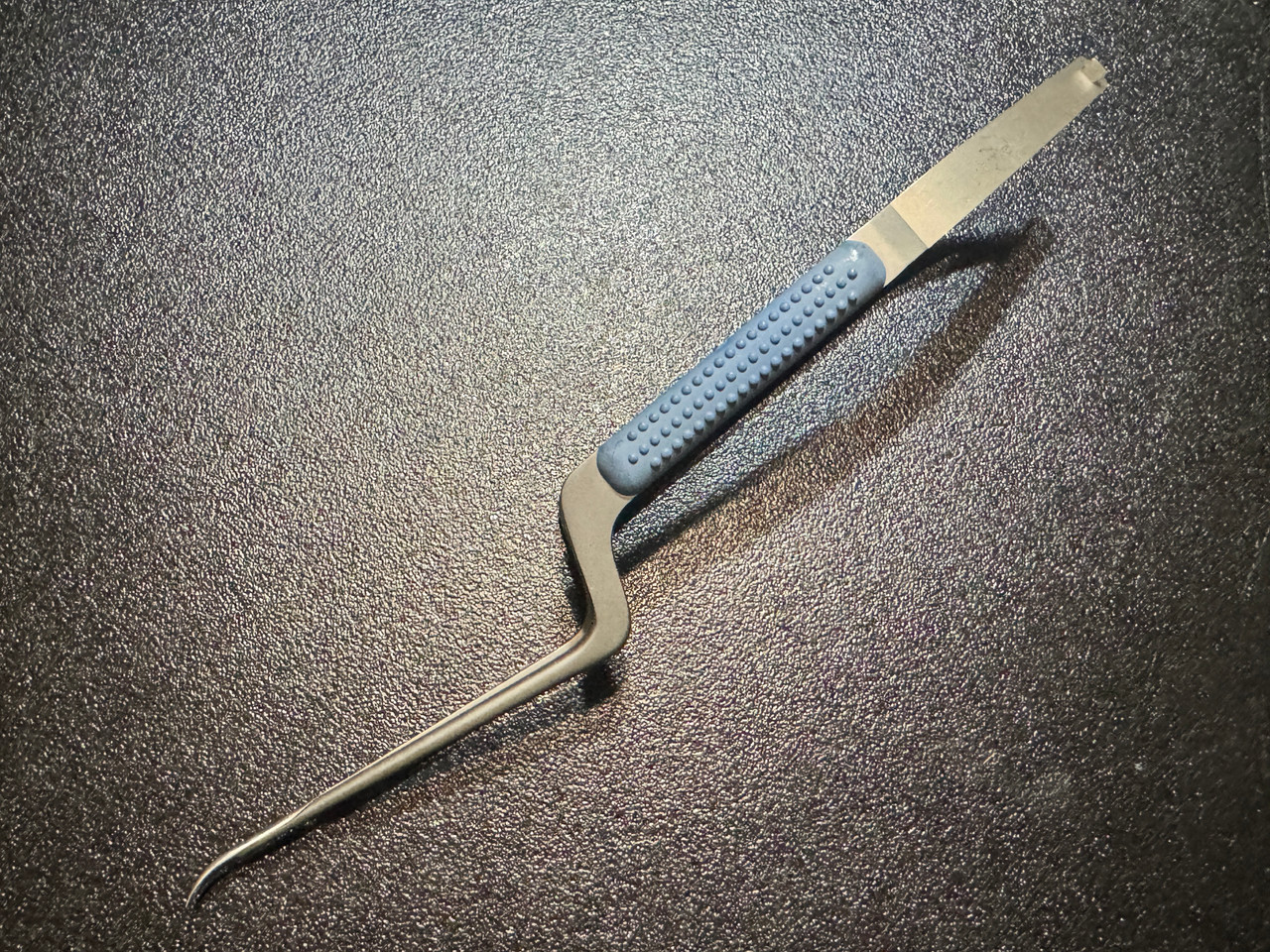 Photo of Aesculap FM121R Sensation Bayonet Micro Scissors, CVD Up, 7.75" Photo of Aesculap FM121R Sensation Bayonet Micro Scissors, CVD Up, 7.75"