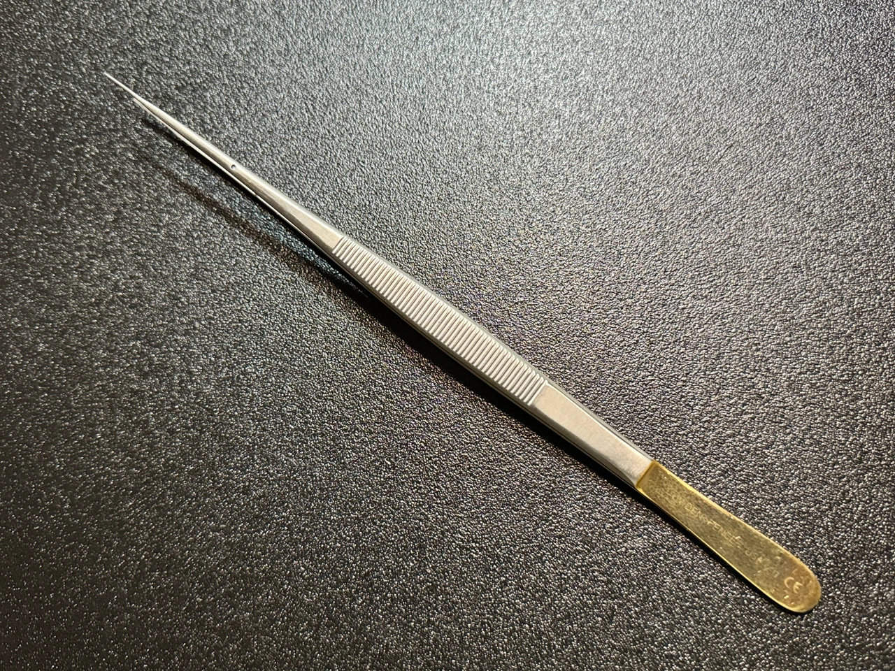 Handle photo of Snowden-Pencer 32-0572 Diamond Points Gerald Forceps, 9"