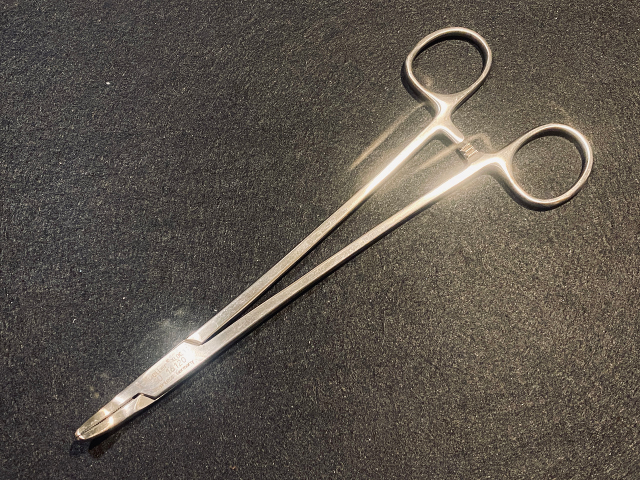 V. Mueller SU16120 Heaney Needle Holder, 8.25