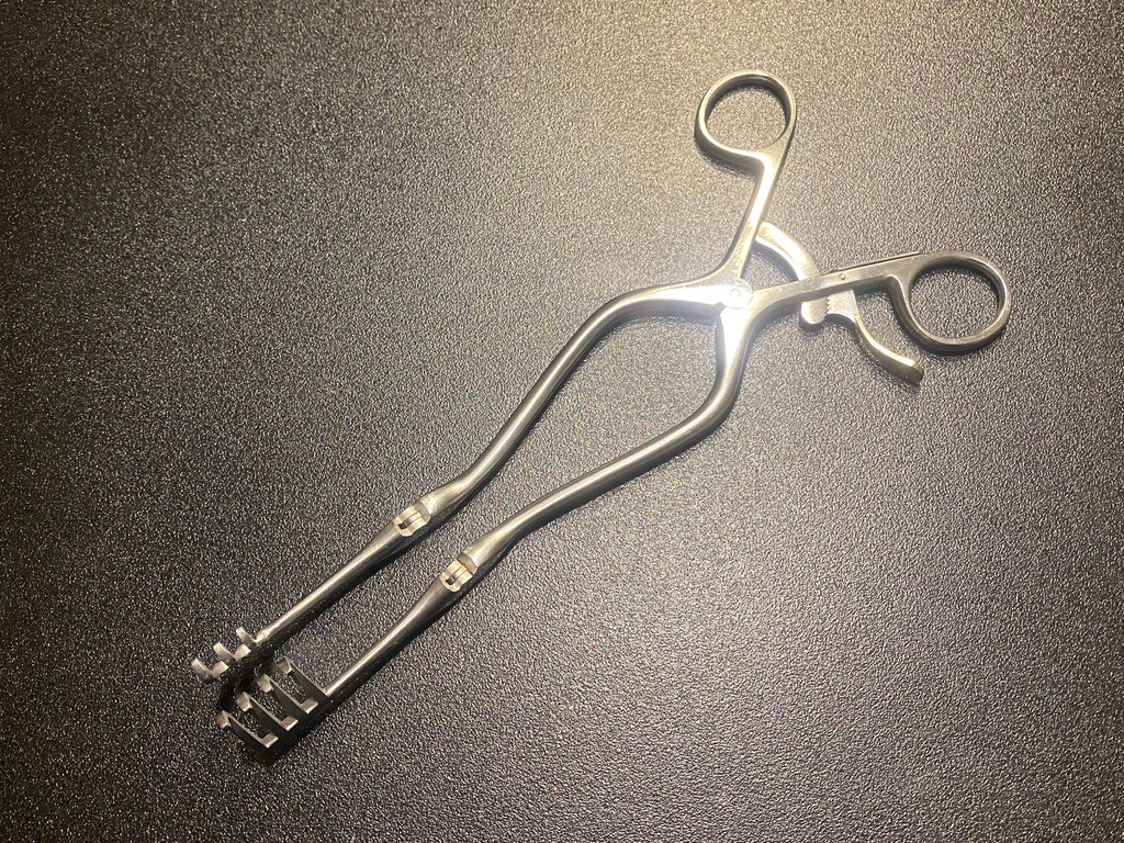 Jarit 205-209 Beckman Thyroid Retractor, Hinged, Sharp, 9.5