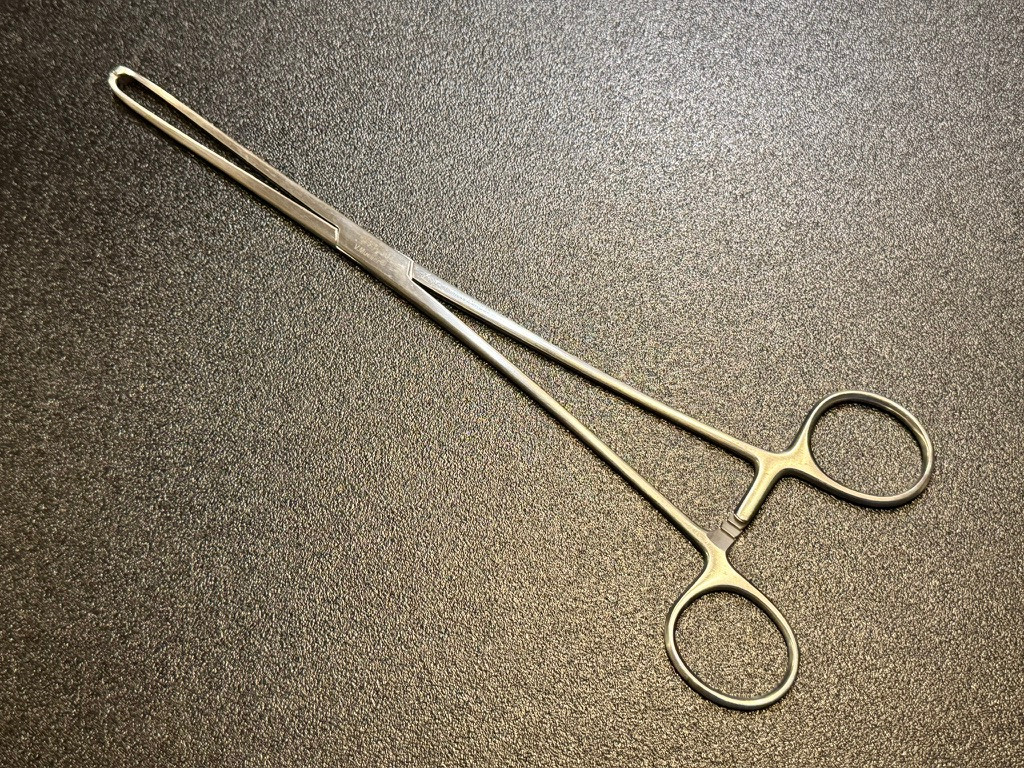 Handle photo of V. Mueller CH1560 Allis Tissue Forceps, 10"