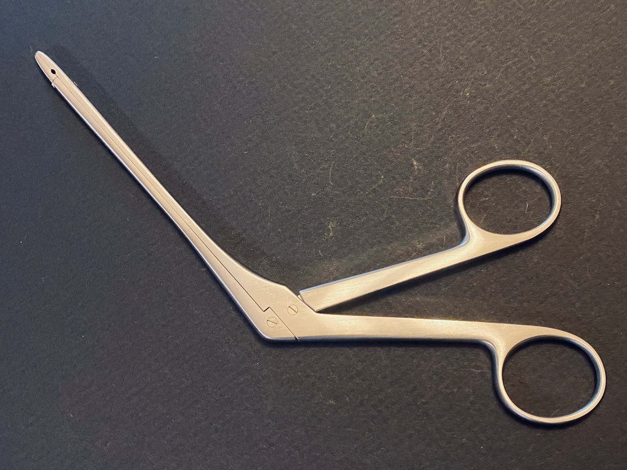 Aesculap FF801R Nasal Spurling Rongeur, STR, 4mm, 5 1/8