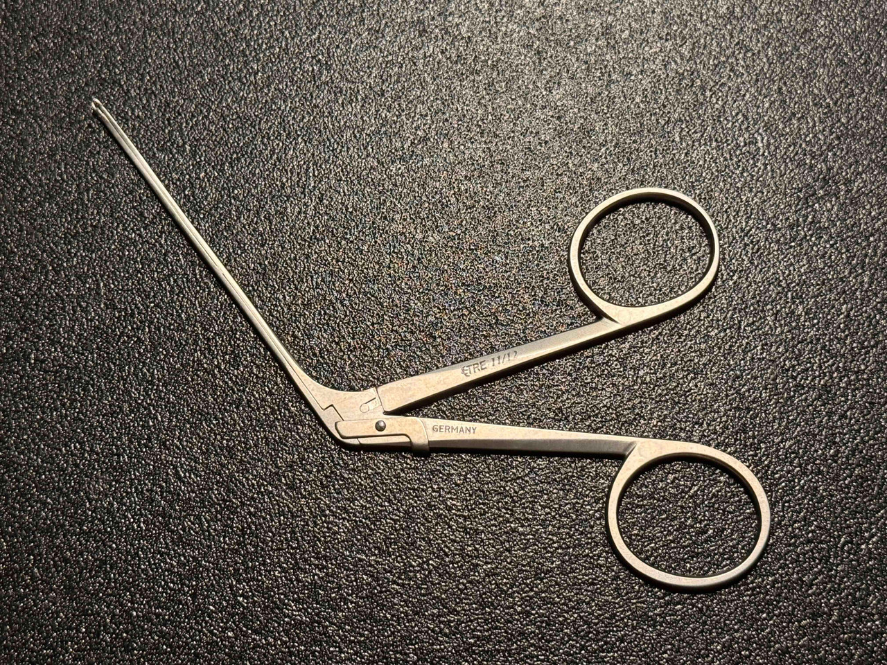 Handle photo of Storz X250 Ear Forceps, 0.75mm Cups