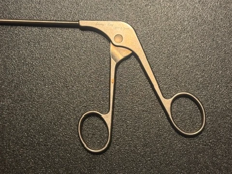 Handle photo of Acufex 012059 Arthroscopic Stingray Basket Punch, Backbiter, Left
