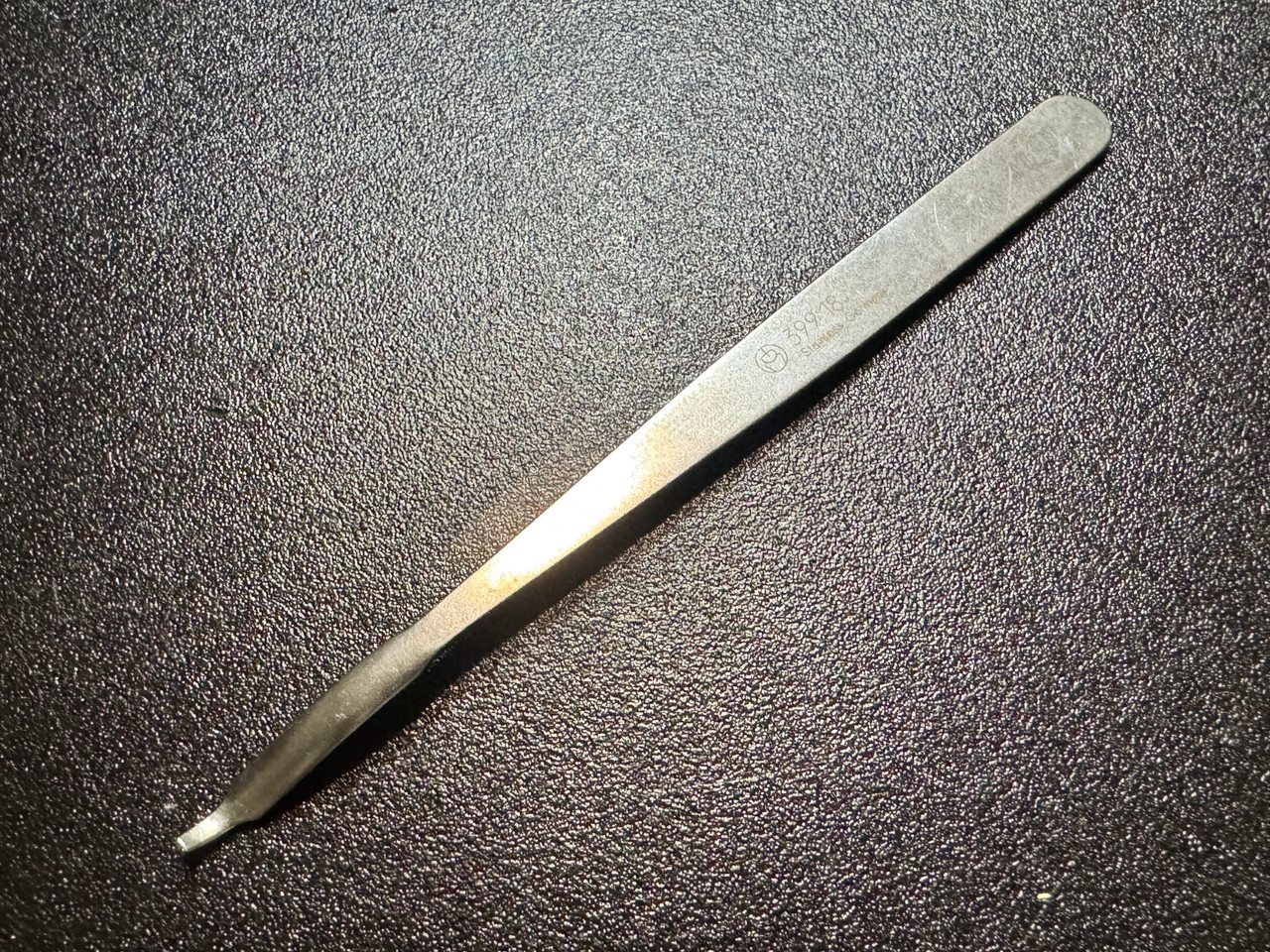 Synthes 399.18 Small Hohmann Retractor, 6mm X 160mm For Sale