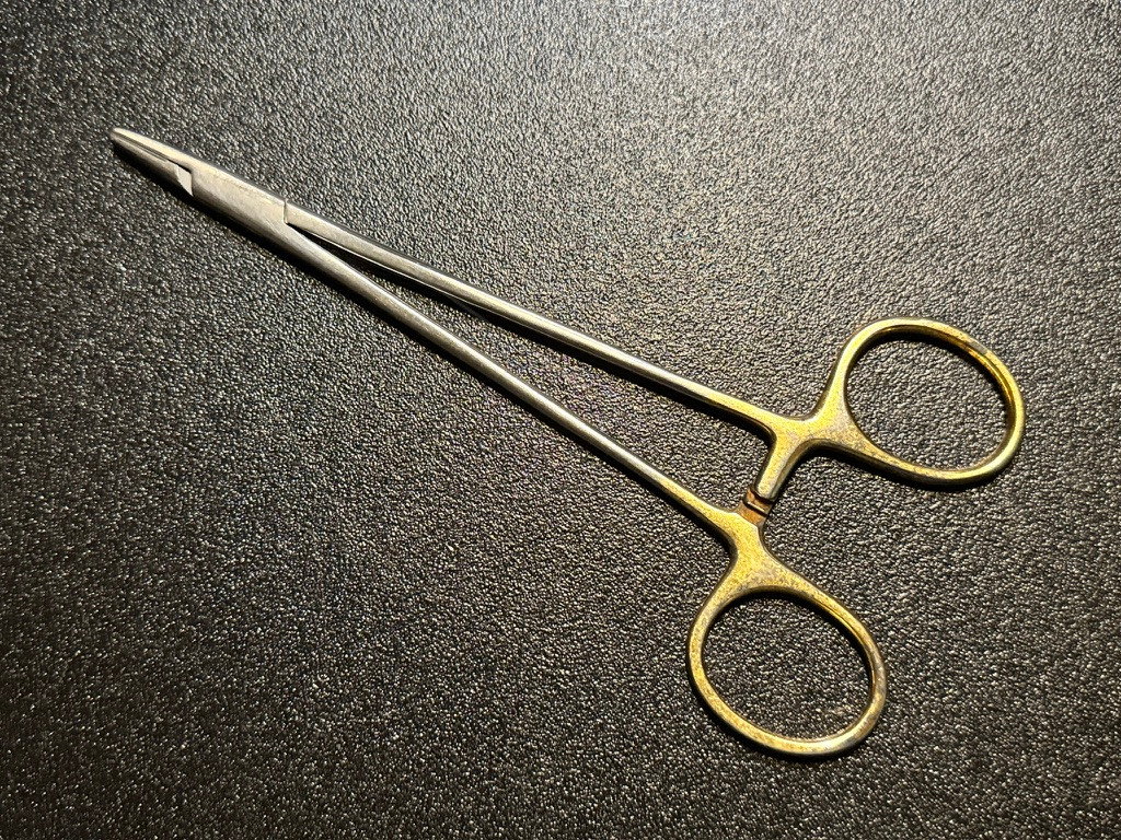 Handle photo of V. Mueller SU16061 Vital Mayo-Hegar Needle Holder, TC, 7.25"