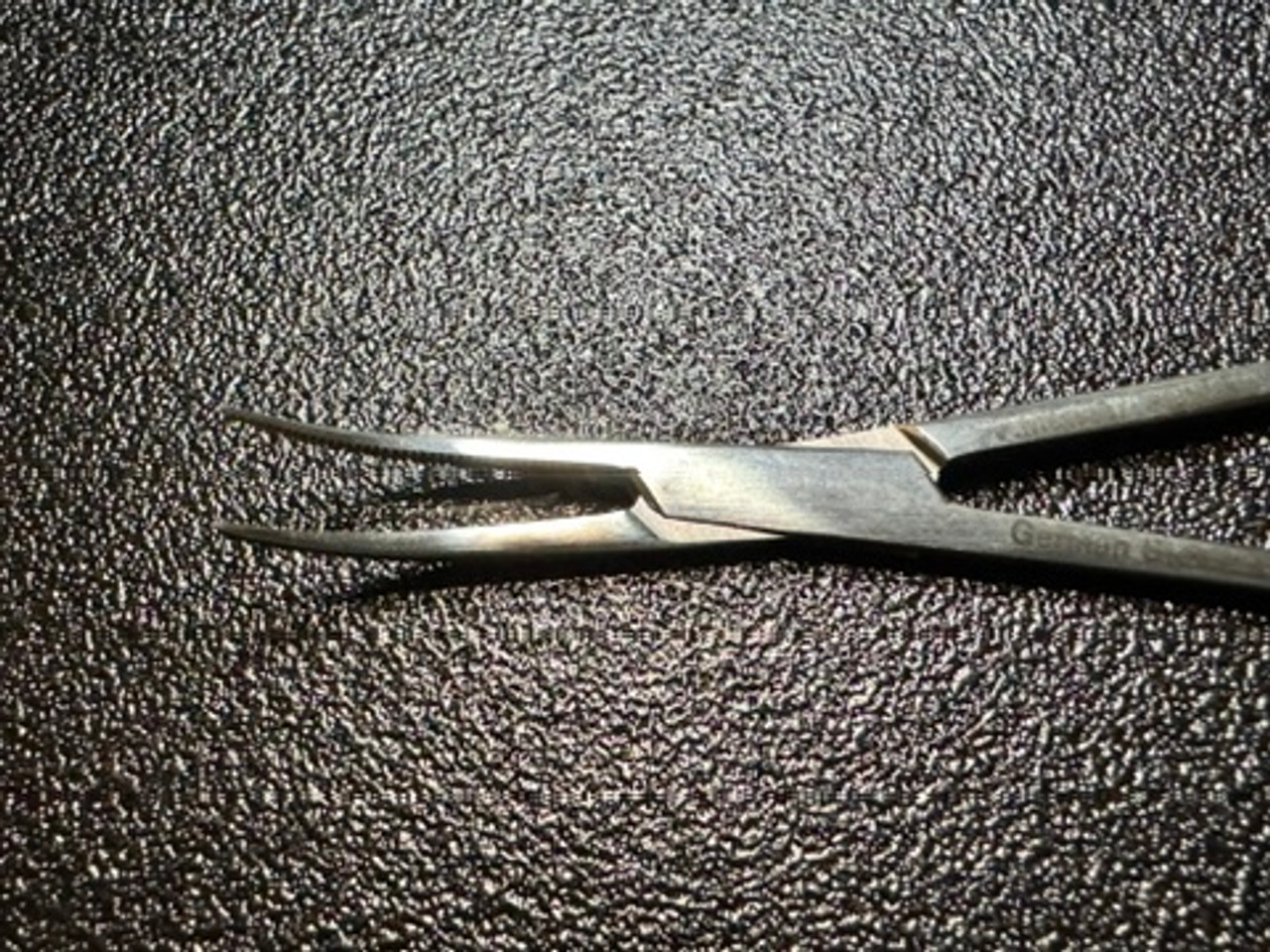 Jaw photo of V. Mueller CH8610 Delicate Jacobson Mosquito Forceps, CVD, 5" Jaw photo of V. Mueller CH8610 Delicate Jacobson Mosquito Forceps, CVD, 5"