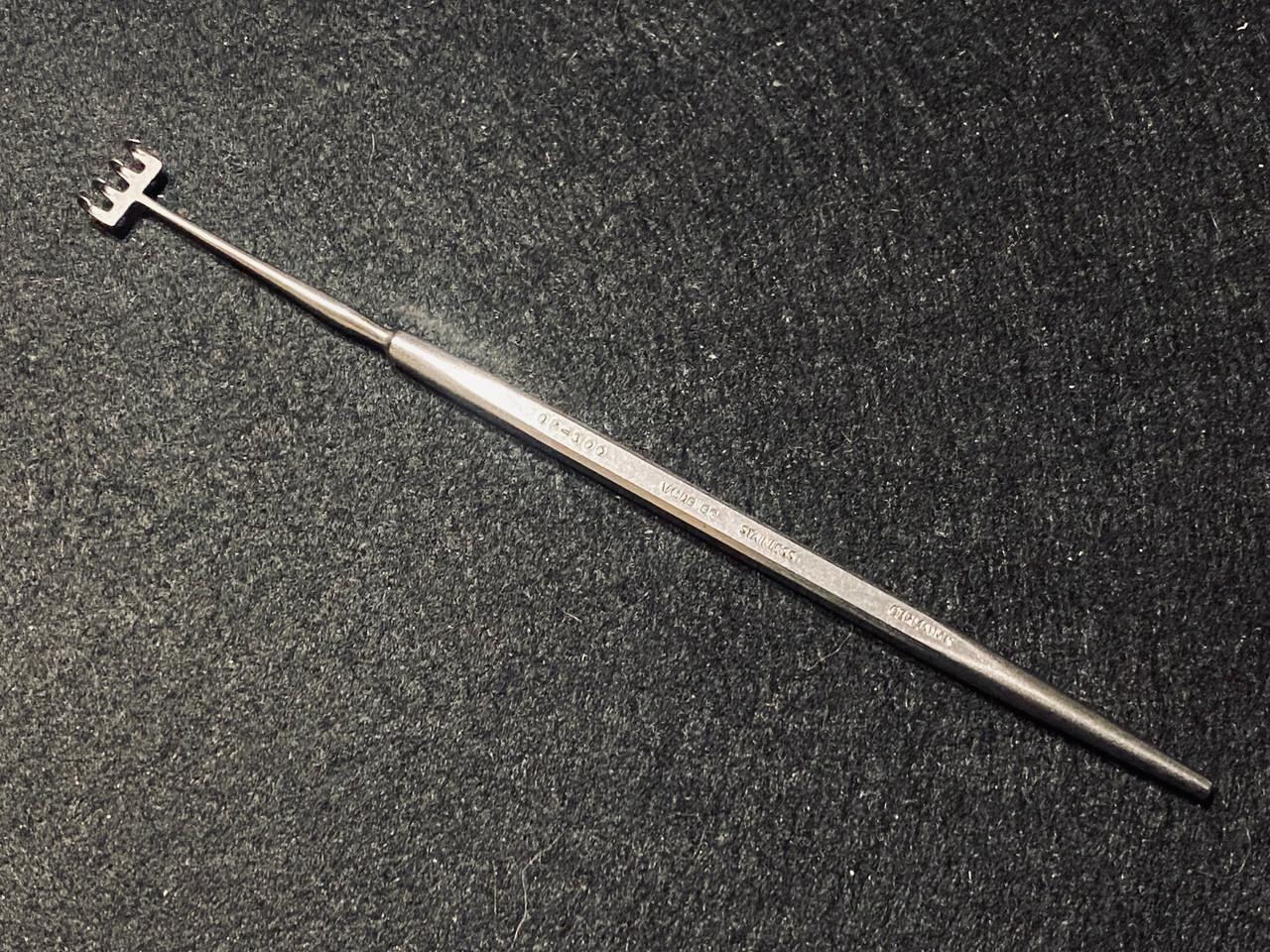 Handle photo of V. Mueller OP300 Knapp Lacrimal Sac Retractor