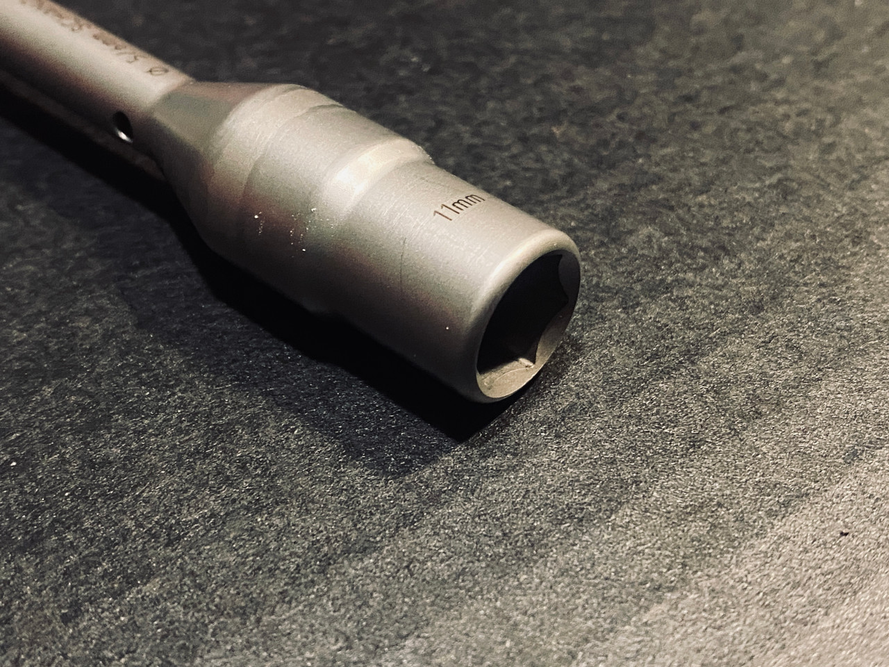 Front photo of Synthes SD393.103 Combi T-Handle, 11mm Nut for Schanz Screws