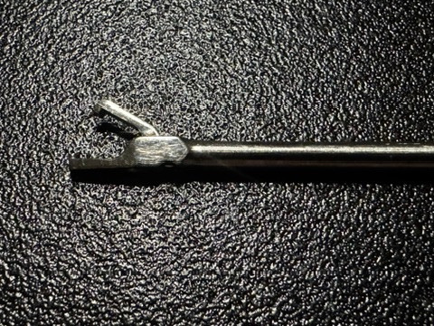 Smith & Nephew 7209494 Elite Premium Suture Loop Vertical Grasper