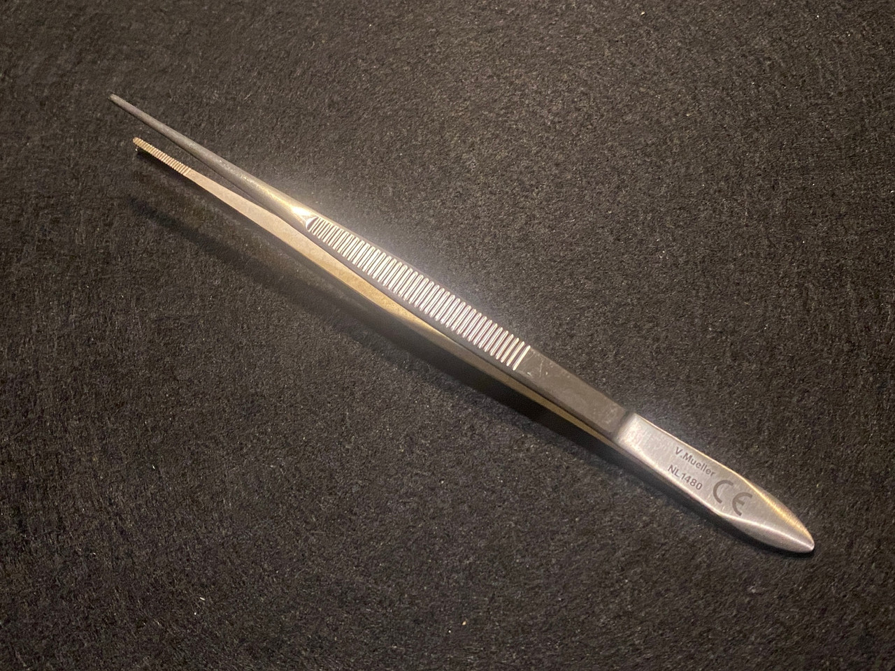 Handle photo of V. Mueller NL1480 Cushing Dressing Forceps, 7"