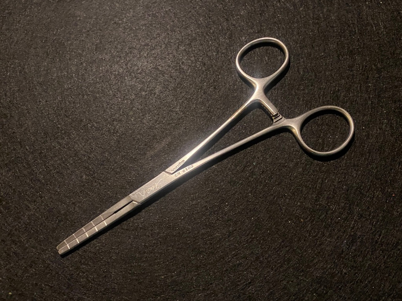 Photo of V. Mueller CH6190 Cooley Peripheral Vascular Clamp, 6.75"