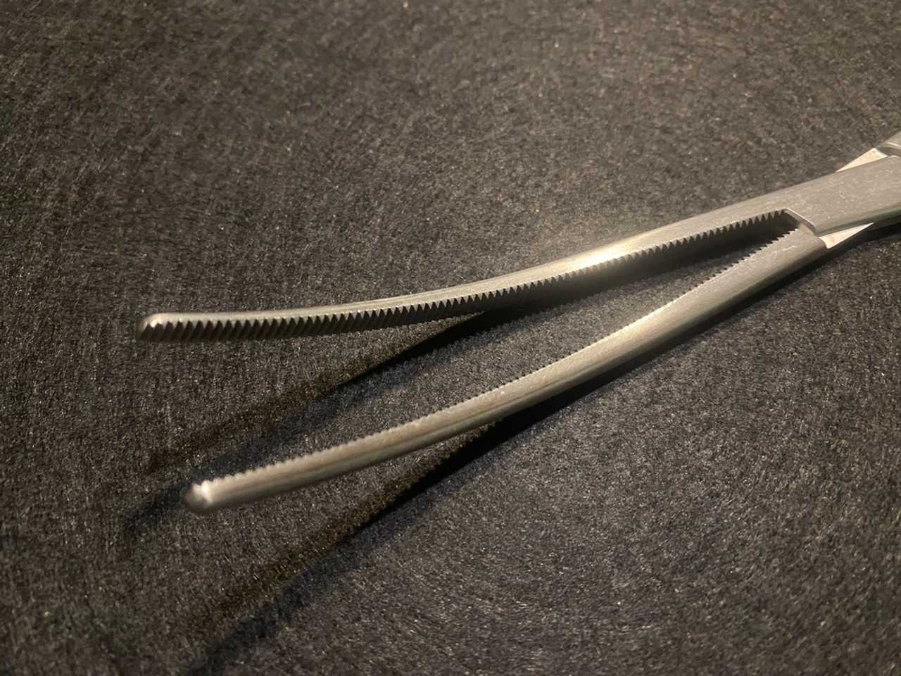 Jaw photo of Miltex 7-148 Rochester Pean Forceps, CVD, 12"