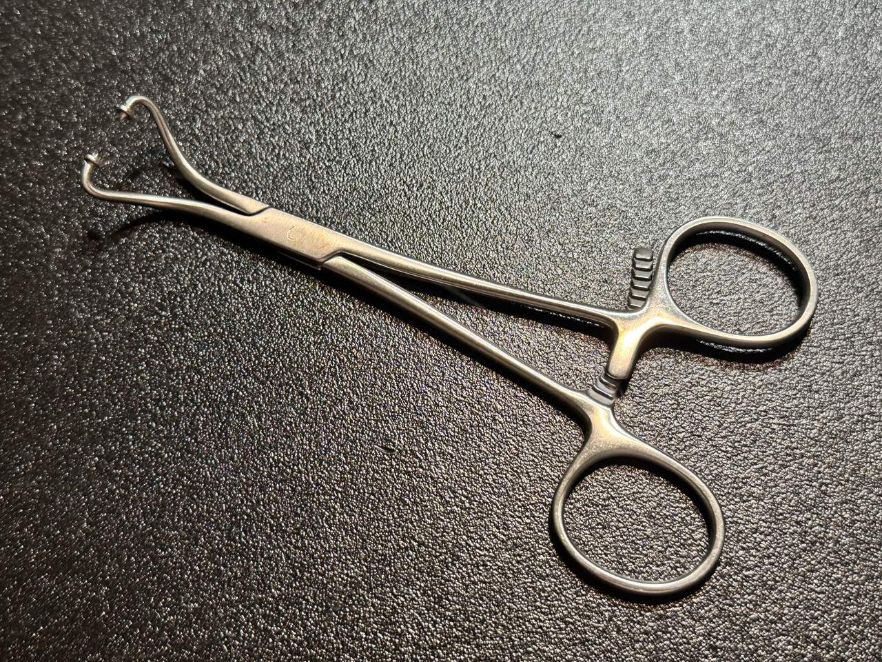 Handle photo of Stryker 07-30111 Sharp Tip Lewin Bone Holding Forceps