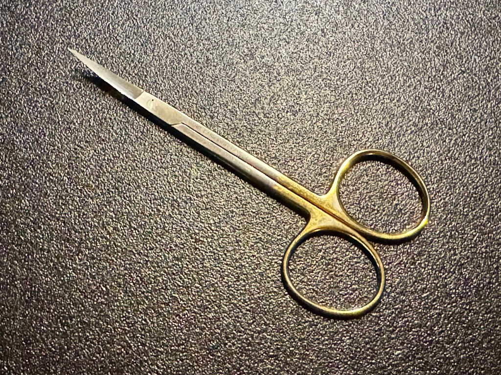 Handle photo of Jarit 101-301 Carb-Edge Iris Scissors, CVD, 4.5"