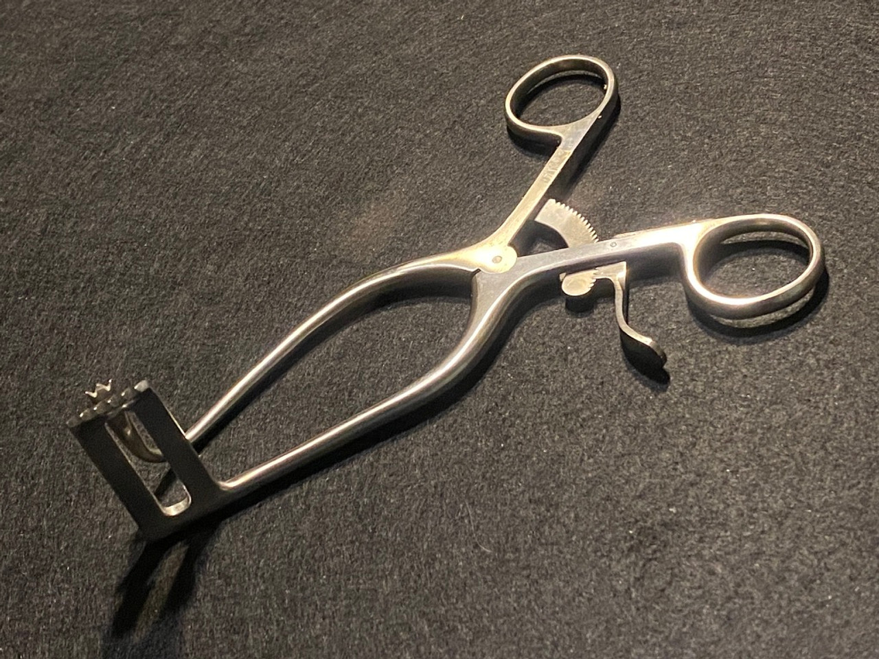 Photo of BOSS 73-1156 Ducker Retractor, 50mm X 20mm, Left