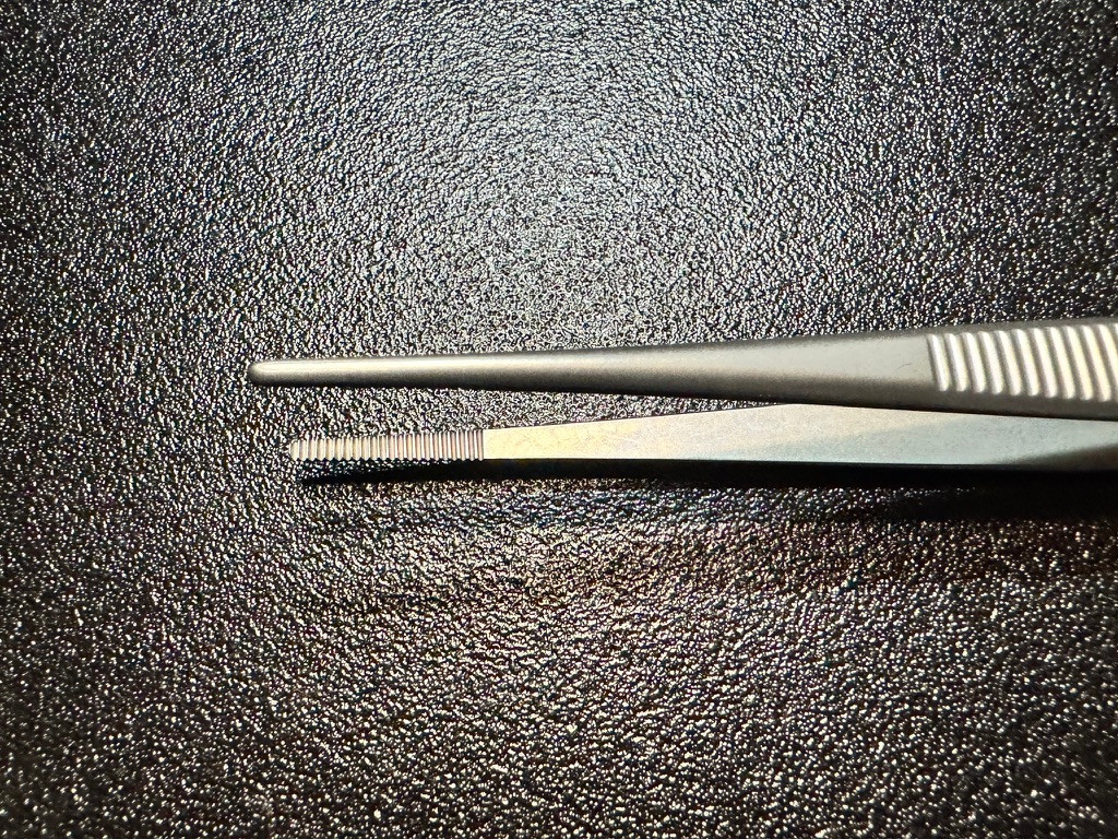 Jaw photo of Jarit 130-115 Dressing Forceps, 6"