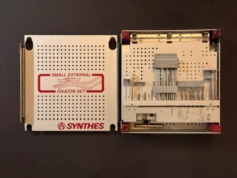 Open photo of Synthes 186.430 Small External Fixator Set