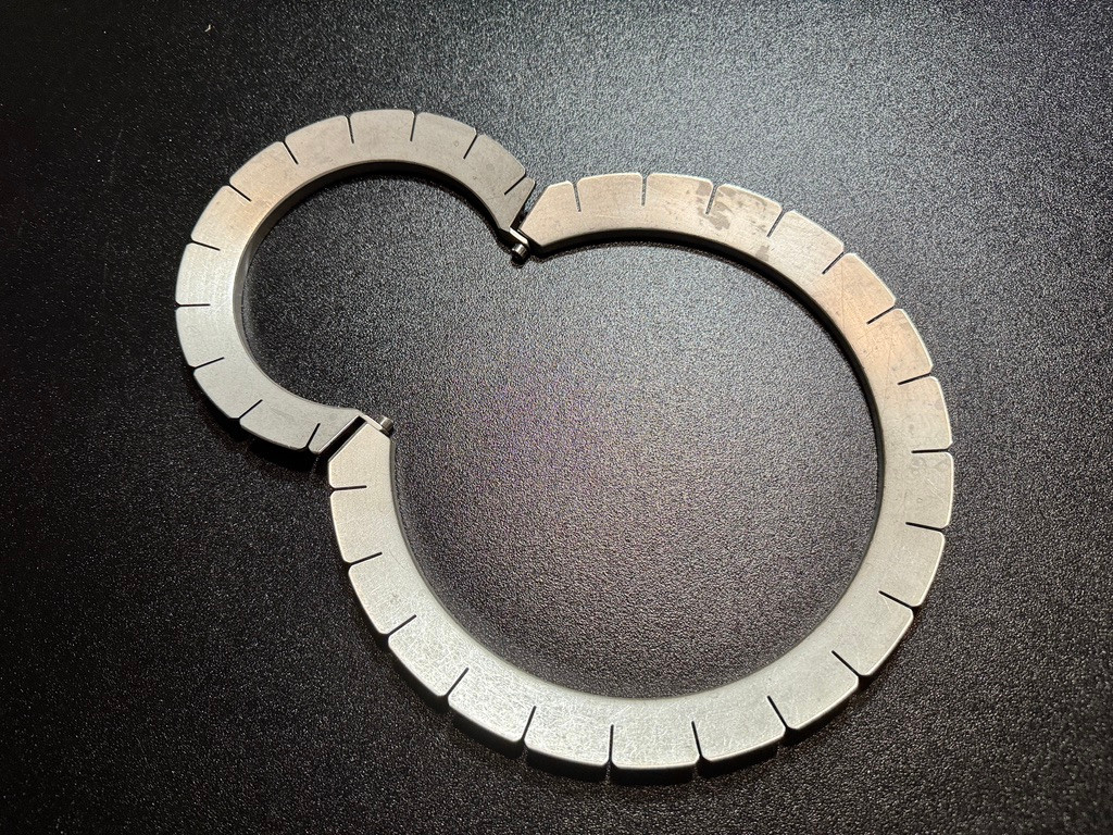 Back photo of Lone Star Medical 1104 Aluminum Retractor Ring 32.2cm X 18.4cm
