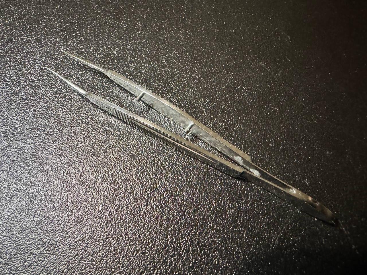 Handle photo of Storz E1797 Castroviejo Suturing Forceps 0.3mm