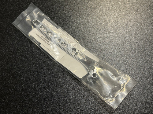 Synthes 02.127.331 VA-LCP Proximal Tibia Plate, 3.5mm, LRG Bend