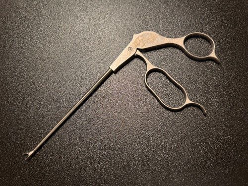 Photo of Arthrotek 902075 Arthroscopic Dual Purpose Ring Suture Grasper, 2.75mm